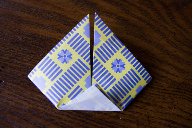origami-boat-garland-10-of-14
