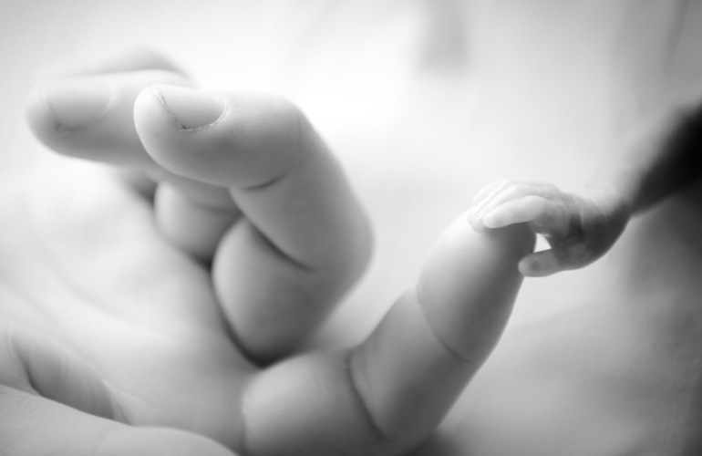 Περήφανη μαμά δυο αγγέλων στον ουρανό