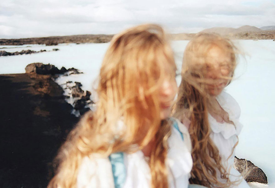 identical-twins-erna-hrefna-photography-iceland-ariko-inaoka-4