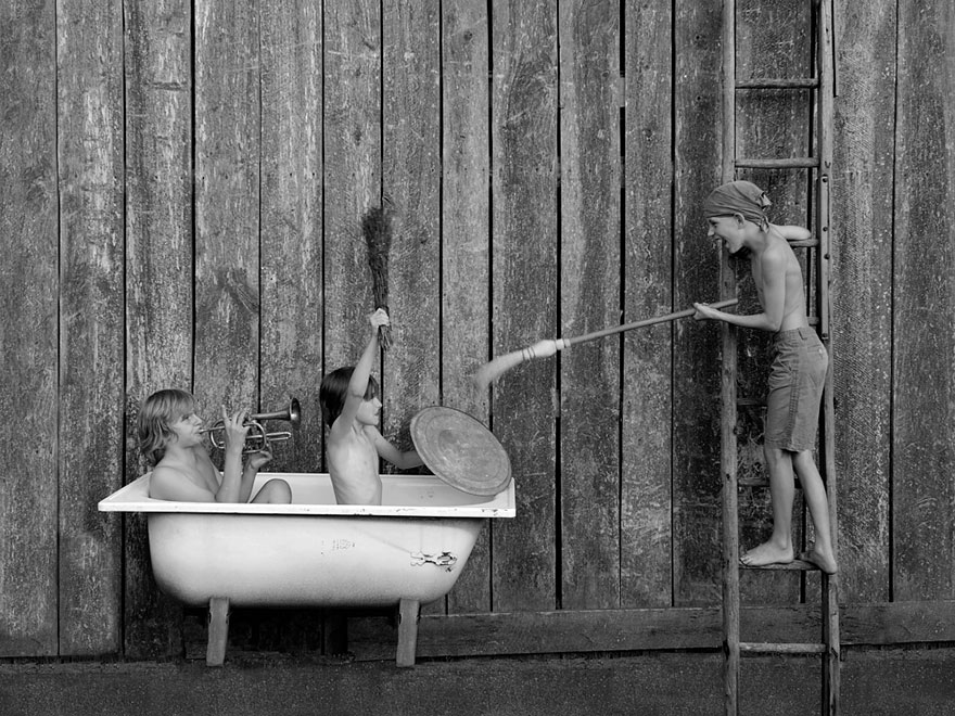 bathtub-tales-surreal-photography-sebastian-luczywo-10