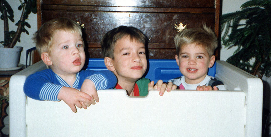 three-brothers-remake-childhood-photos-christmas-calendar-gift-16