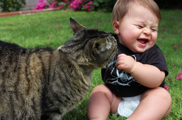 kids-with-cats-51__605