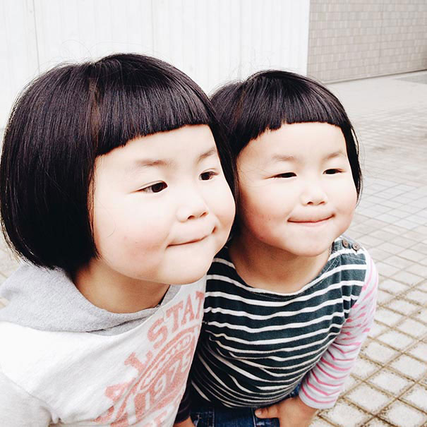 childhood-twin-sisters-family-pictures-sunmoooon-akira-oozawa-141