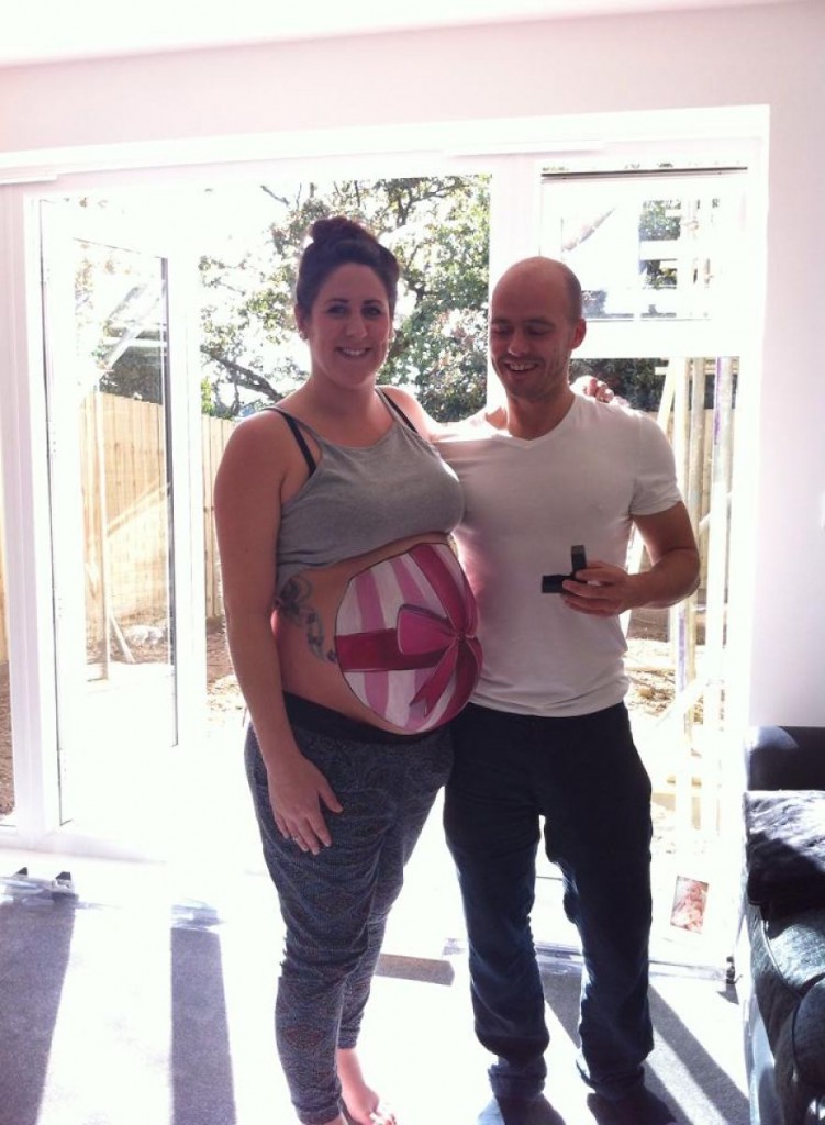 Perfect-painted-prenatal-proposal-a-surprise-bump-painting-with-a-difference-2__880