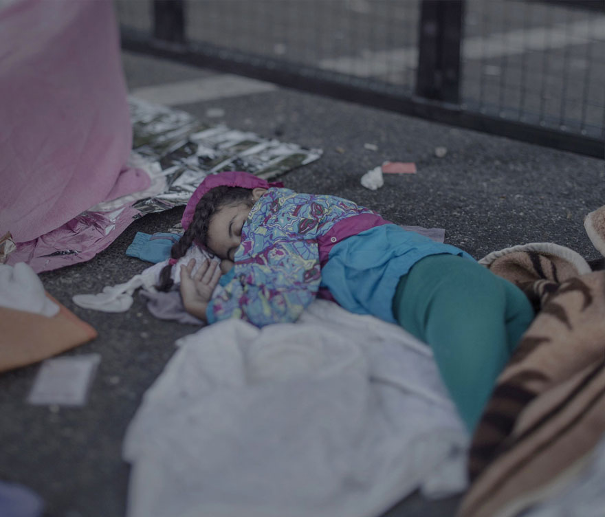 where-children-sleep-syrian-refugee-crisis-photography-magnus-wennman-12