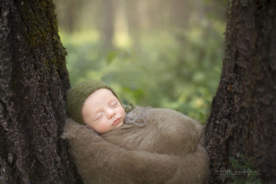 i-photograph-my-children-sleeping-to-portray-the-wonder-that-they-bring-into-my-life-12__880